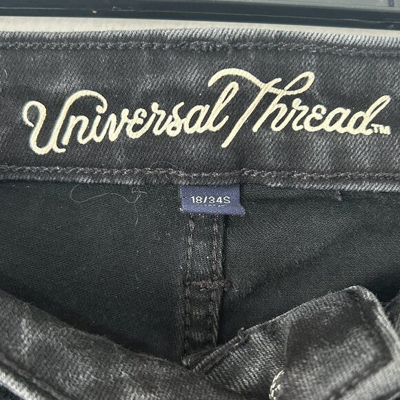 Universal Thread Distressed Black Jeans – Size 18 - Picture 3 of 4